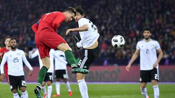 Cú đúp trong vòng 2 phút của Cristiano Ronaldo giúp Bồ Đào Nha giành chiến thắng ------------ Xem thêm: Ronaldo tỏa sáng phút bù giờ, Bồ Đào Nha lội ngược dòng trước Ai Cập