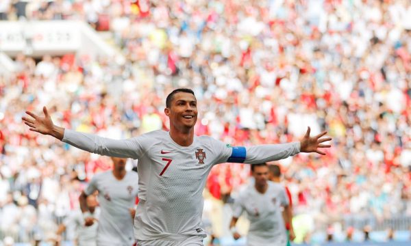 Ronaldo ghi bàn cho bồ đào nha trước Morocco