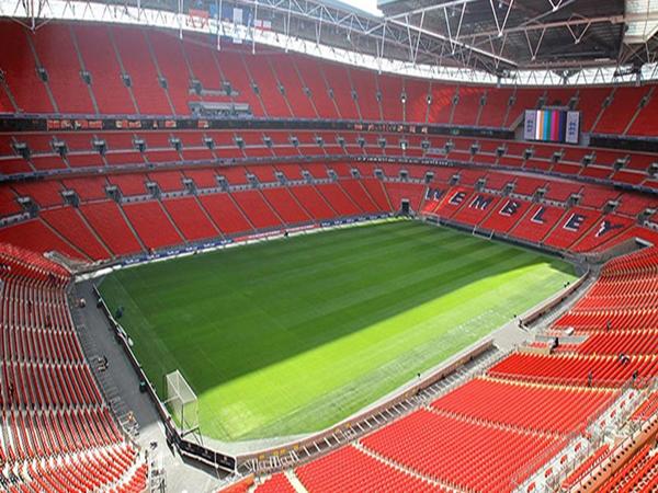 Kiến trúc và sức chứa SVĐ Wembley